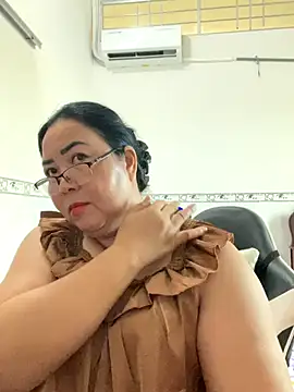 Snapshot of NDith chatting on 09/16/25, 08:26 NDith online show from 09/16/25, 08:26