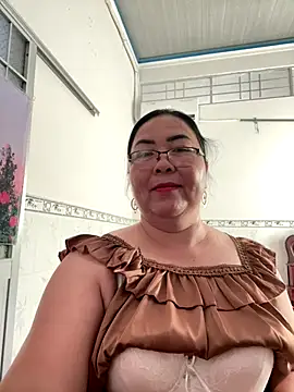 Snapshot of NDith chatting on 09/22/25, 01:29 NDith online show from 09/22/25, 01:29