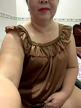 Snapshot of NDith chatting on 09/26/25, 12:42 NDith online show from 09/26/25, 12:42