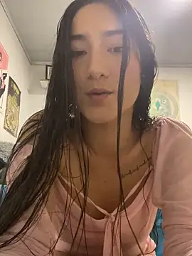 Snapshot of Amelie__88 chatting on 03/10/25, 01:12 Amelie 88 online show from 03/10/25, 01:12