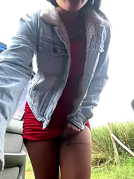 NAUGHTY LITTLE 18 online show from 11/11/25, 10:32