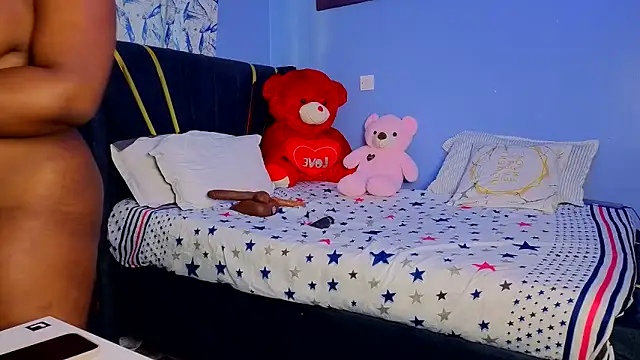 Snapshot of Cherriikenzie chatting on 03/13/26, 06:53 Cherriikenzie online show from 03/13/26, 06:53