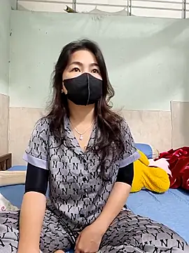 lyna bl online show from 03/07/26, 10:51