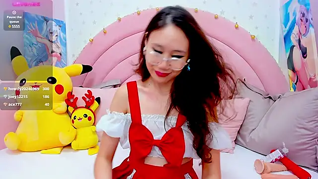 Nao  Chan  online show from 12/24/24, 07:49