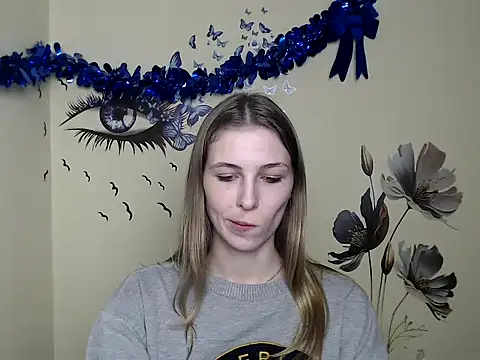 Snapshot of StrangerGi chatting on 01/09/25, 04:06 StrangerGi online show from 01/09/25, 04:06