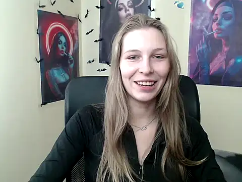 Snapshot of StrangerGi chatting on 04/17/26, 11:57 StrangerGi online show from 04/17/26, 11:57