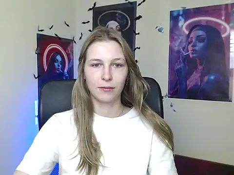 StrangerGi online show from 06/05/26, 06:52