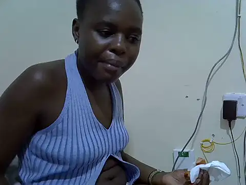 Snapshot of dirtyshowgirl chatting on 03/04/26, 10:05 dirtyshowgirl online show from 03/04/26, 10:05