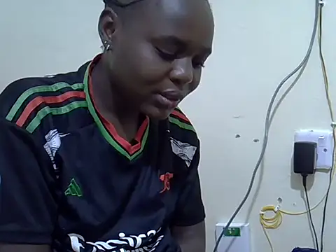 Snapshot of dirtyshowgirl chatting on 03/09/26, 01:20 dirtyshowgirl online show from 03/09/26, 01:20