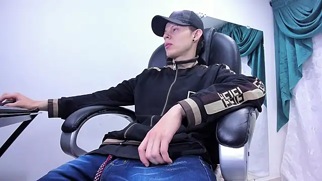 Matthew Boy  online show from 01/23/25, 05:35