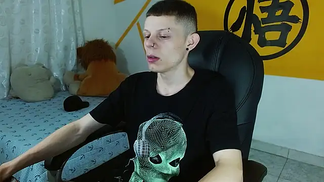 Matthew Boy  online show from 02/12/25, 04:33