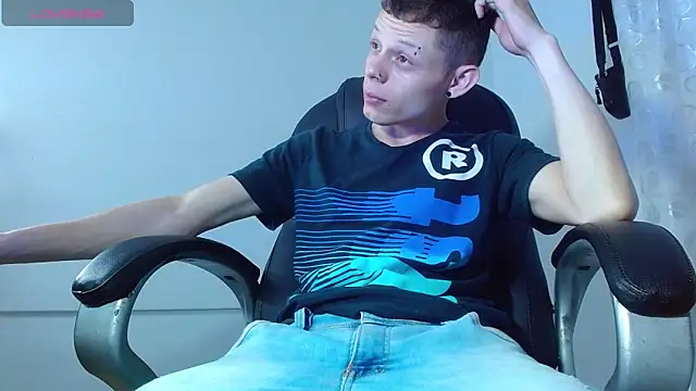 Matthew Boy  online show from 02/20/25, 04:07