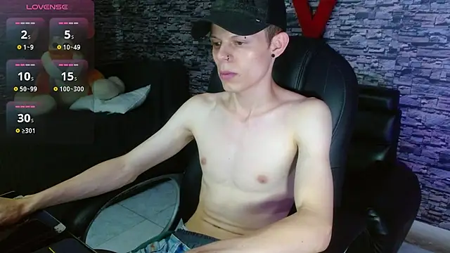 Matthew Boy  online show from 03/11/25, 09:15