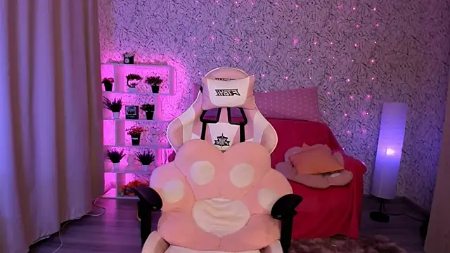 luna cross online show from 03/01/25, 07:08