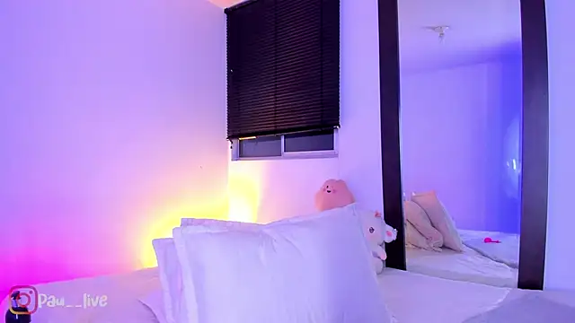 Snapshot of pau_live chatting on 03/19/26, 07:34 pau live online show from 03/19/26, 07:34