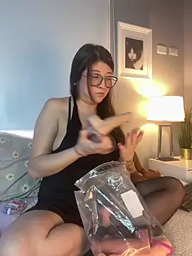 hannaasweet online show from 02/11/25, 04:46