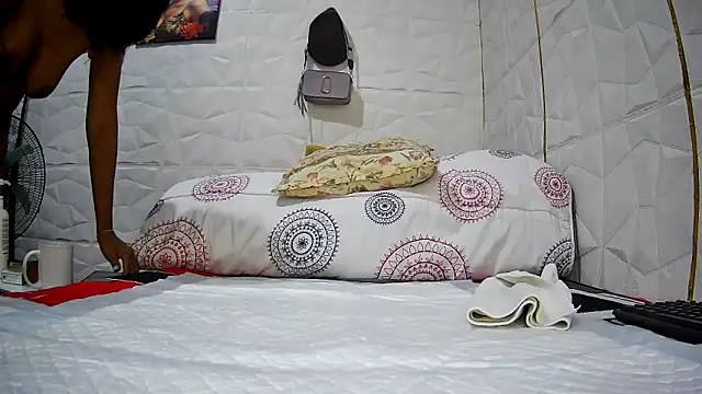 Mendoza Amaranata online show from 10/02/25, 04:19