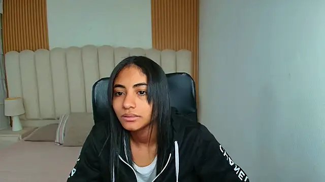 shaneelle online show from 02/17/26, 03:03