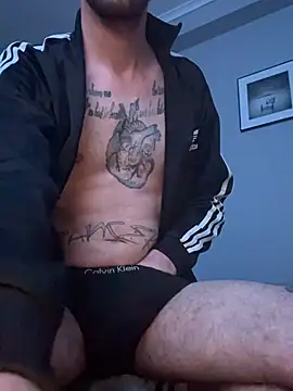 Snapshot of pancer92 chatting on 04/11/26, 11:20 pancer92 online show from 04/11/26, 11:20