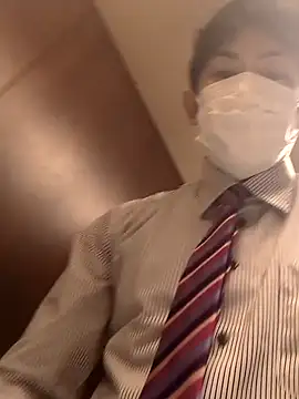 RYOTA8888888888 online show from 12/04/24, 12:25