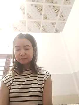 Snapshot of Sexy-ladyboobs20 chatting on 11/13/25, 01:04 Sexy-ladyboobs20 online show from 11/13/25, 01:04