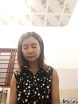 Snapshot of Sexy-ladyboobs20 chatting on 11/17/25, 01:22 Sexy-ladyboobs20 online show from 11/17/25, 01:22