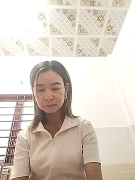 Snapshot of Sexy-ladyboobs20 chatting on 11/26/25, 02:23 Sexy-ladyboobs20 online show from 11/26/25, 02:23