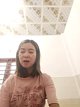 Snapshot of Sexy-ladyboobs20 chatting on 11/29/25, 01:30 Sexy-ladyboobs20 online show from 11/29/25, 01:30