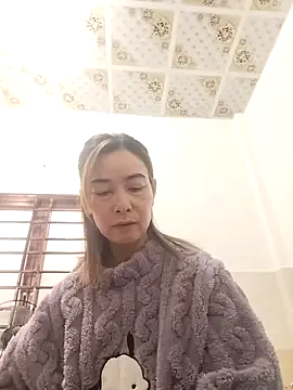 Snapshot of Sexy-ladyboobs20 chatting on 12/19/25, 01:34 Sexy-ladyboobs20 online show from 12/19/25, 01:34