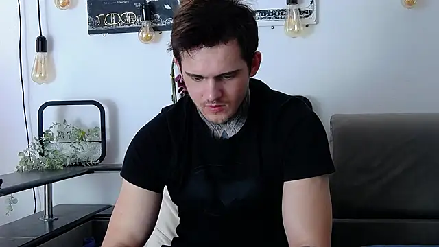 Snapshot of CarterCole chatting on 03/01/25, 11:06 CarterCole online show from 03/01/25, 11:06