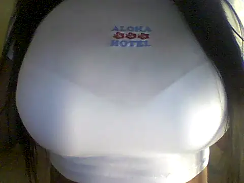 Snapshot of izanmiller2001 chatting on 02/26/25, 08:11 izanmiller2001 online show from 02/26/25, 08:11