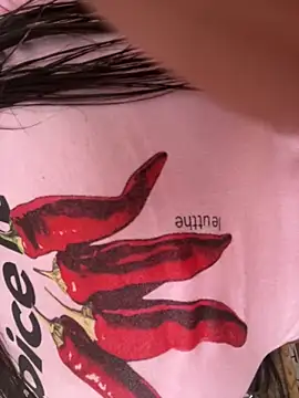 Snapshot of izanmiller2001 chatting on 11/17/25, 06:35 izanmiller2001 online show from 11/17/25, 06:35