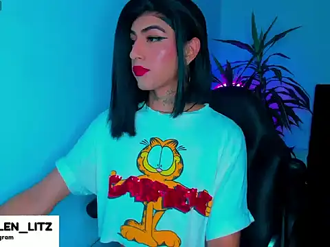 Snapshot of litz81 chatting on 04/10/26, 04:12 litz81 online show from 04/10/26, 04:12