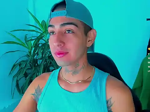 Snapshot of litz81 chatting on 04/17/26, 12:52 litz81 online show from 04/17/26, 12:52