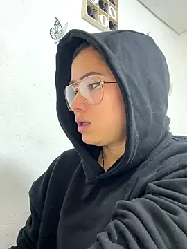 Snapshot of Sweet__Nurse1 chatting on 11/23/25, 05:02 Sweet Nurse1 online show from 11/23/25, 05:02