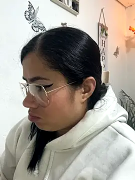 Snapshot of Sweet__Nurse1 chatting on 12/05/25, 02:03 Sweet Nurse1 online show from 12/05/25, 02:03