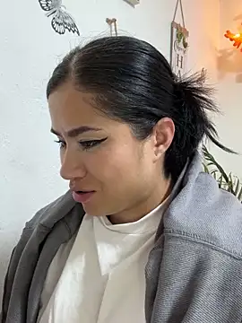 Snapshot of Sweet__Nurse1 chatting on 12/13/25, 10:37 Sweet Nurse1 online show from 12/13/25, 10:37