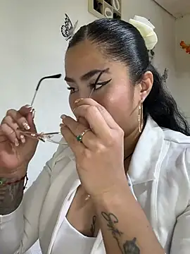 Sweet  Nurse1 online show from 04/17/26, 07:28