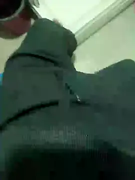 ekimeskim1 online show from 12/07/24, 01:14