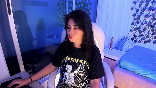 Snapshot of Vic_beckeer chatting on 02/09/25, 04:57 Vic beckeer online show from 02/09/25, 04:57