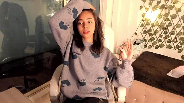 Snapshot of Vic_beckeer chatting on 02/24/25, 03:23 Vic beckeer online show from 02/24/25, 03:23