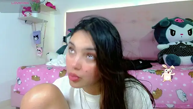 Snapshot of Kylie_brokee chatting on 03/03/25, 03:08 Kylie brokee online show from 03/03/25, 03:08