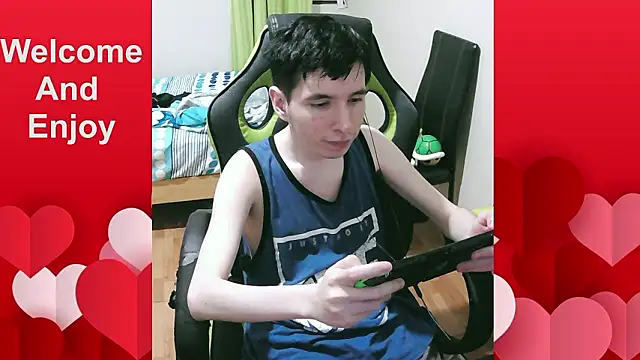 Snapshot of Twink_martinboy chatting on 03/10/26, 06:40 Twink martinboy online show from 03/10/26, 06:40