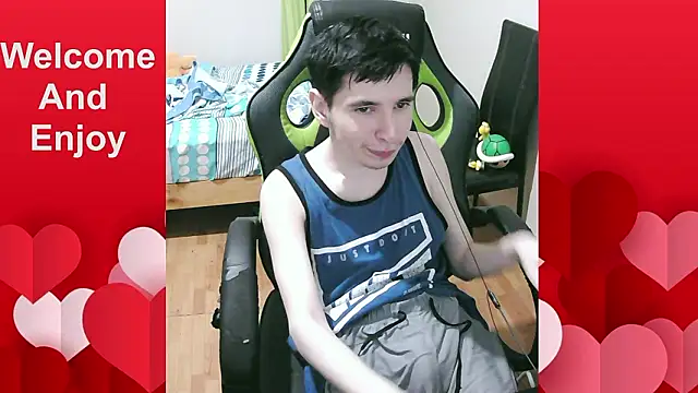 Snapshot of Twink_martinboy chatting on 03/13/26, 02:29 Twink martinboy online show from 03/13/26, 02:29