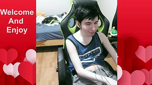 Snapshot of Twink_martinboy chatting on 04/10/26, 02:50 Twink martinboy online show from 04/10/26, 02:50