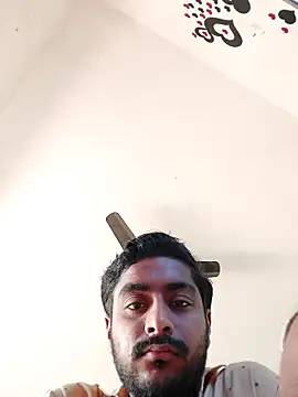 Snapshot of lm12334 chatting on 02/15/26, 05:48 lm12334 online show from 02/15/26, 05:48