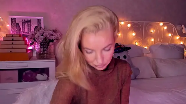 aestetick online show from 11/04/25, 12:59