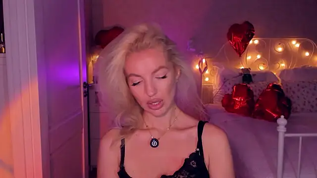 aestetick online show from 02/24/26, 12:03