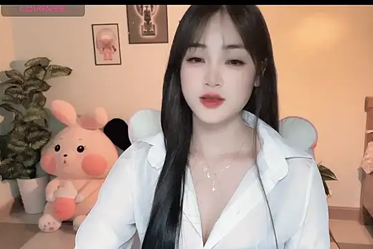  Aimy  online show from 11/04/25, 03:33