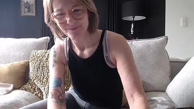 godinflower online show from 02/25/25, 01:17